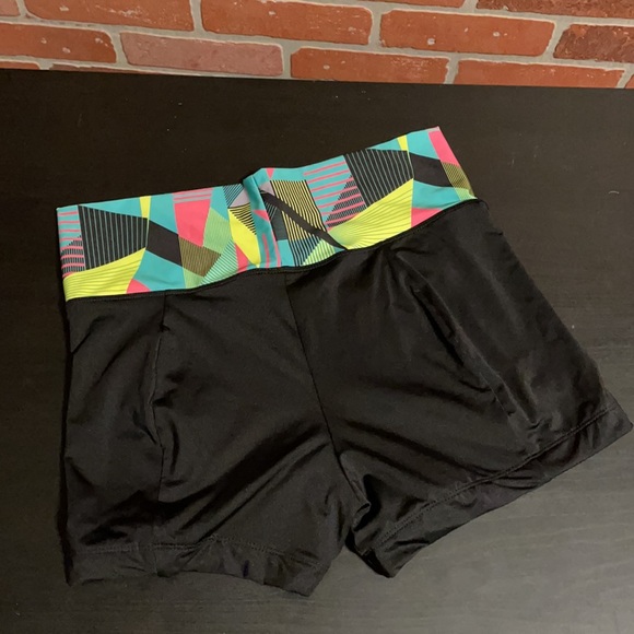 Varsity shorts - Picture 2 of 2